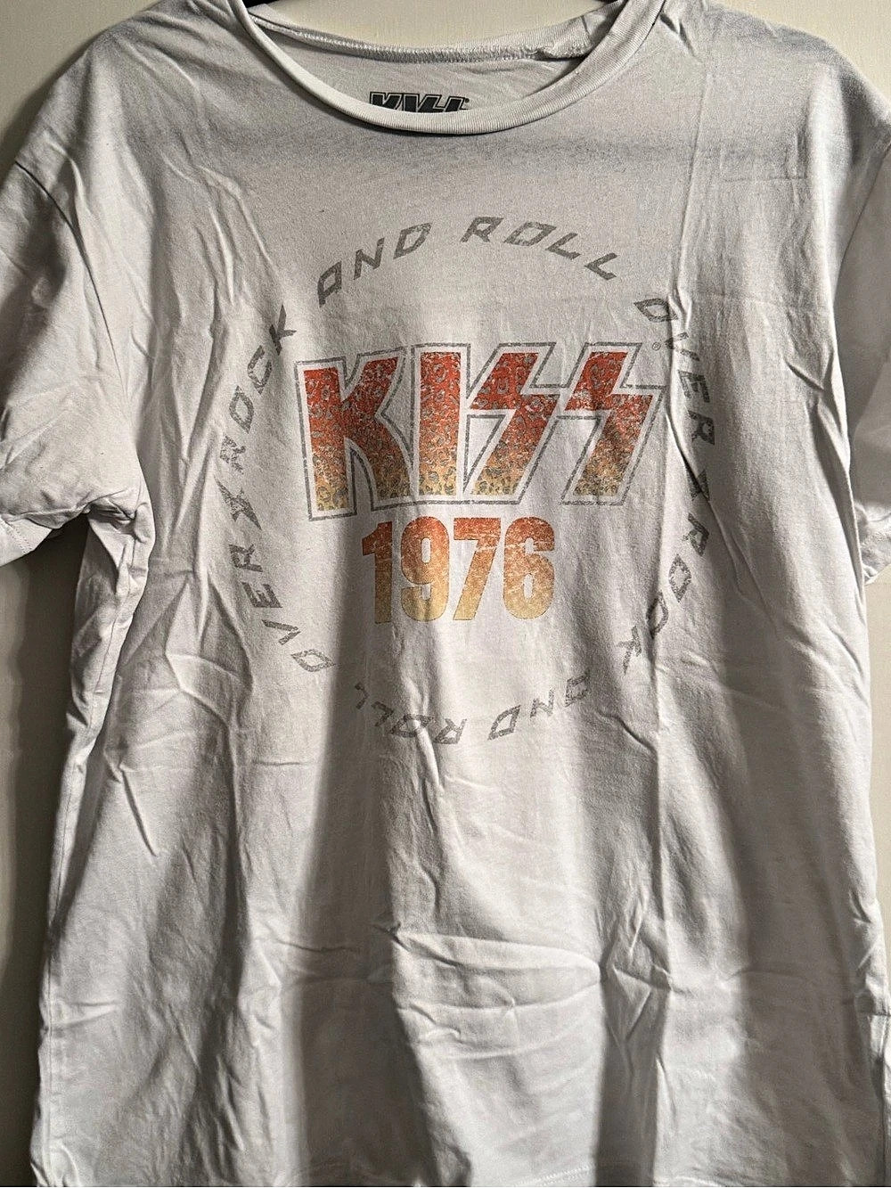 KISS Rock And Roll Over 1976 T-Shirt Graphic Tee White & Red Medium